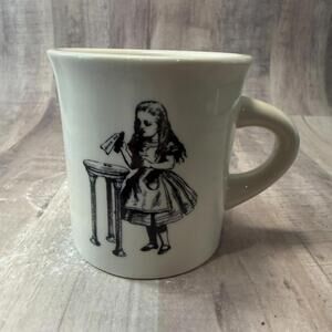 Fishs Eddy Alice In Wonderland Drink Me Diner Style Ceramic Mug 8 oz Coffee Cup